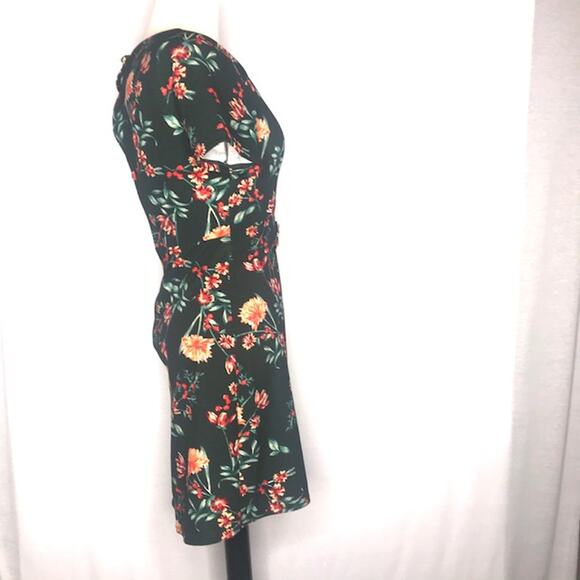 V). B. Darlin Floral Fit Flare Dress Black Red 9/10 - Picture 3 of 10